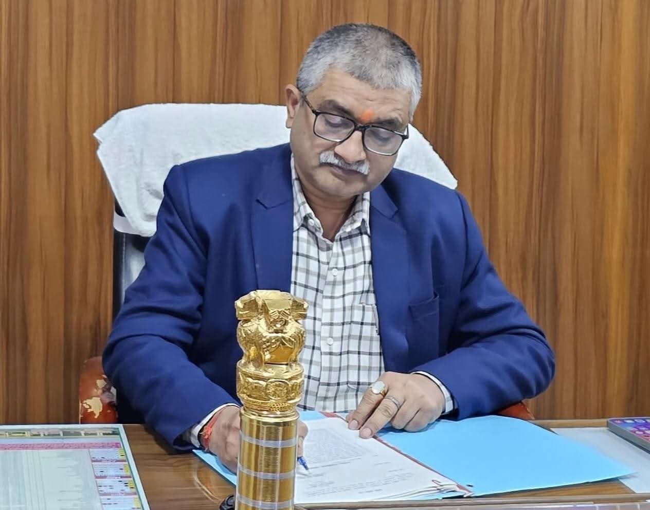 फर्रुखाबाद में धारा 163 लागू: त्योहारों व परीक्षाओं को लेकर सख्त निर्देश जारी