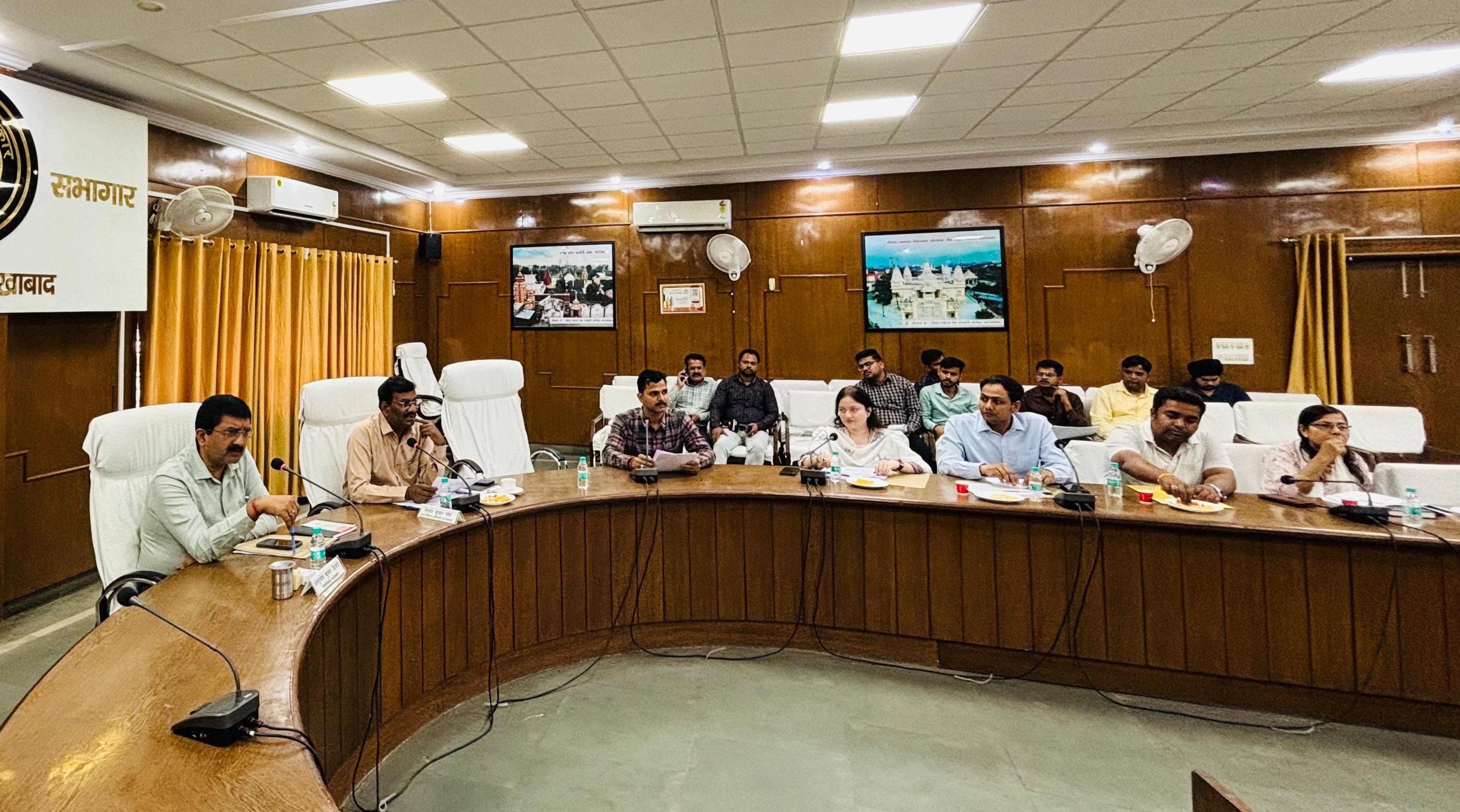 फर्रुखाबाद में 2026-27 की सड़कों की कार्ययोजना पर मंथन, गुणवत्ता और समयबद्धता पर जोर