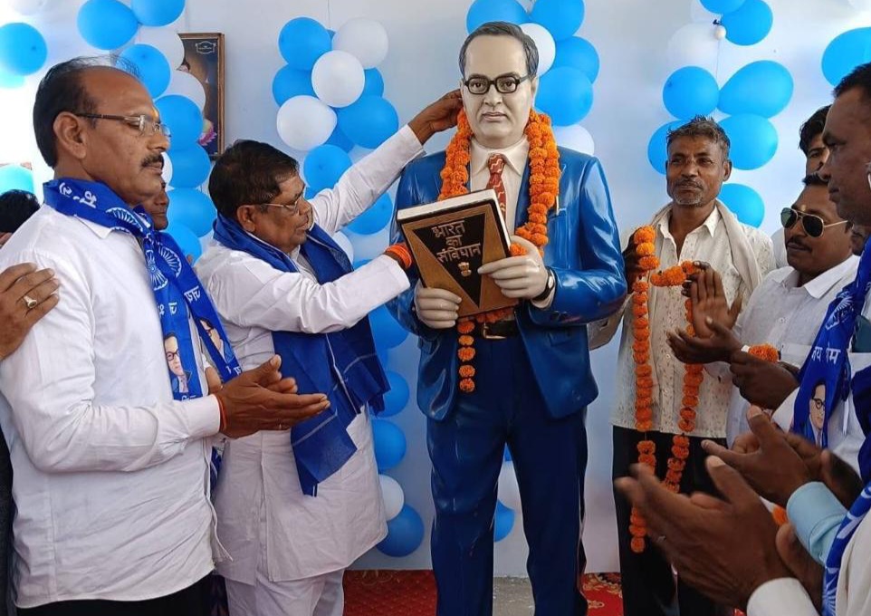 फर्रुखाबाद: भाजपा ने जनपद भर में धूमधाम से मनाई डॉ. भीमराव अंबेडकर जयंती, विभिन्न स्थानों पर माल्यार्पण व स्वच्छता अभियान