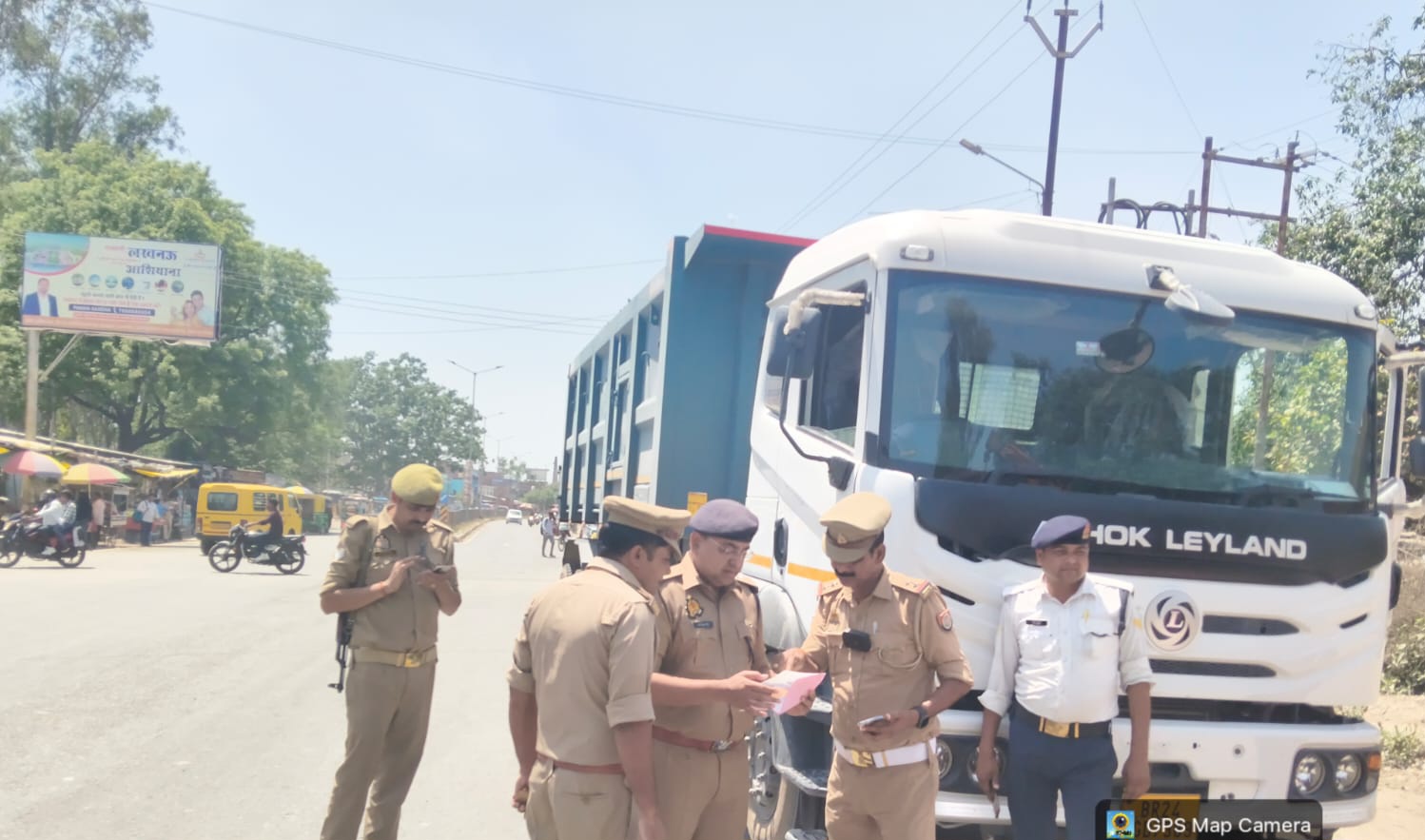 फर्रुखाबाद: अवैध खनन और ओवरलोडिंग के खिलाफ चला विशेष अभियान, कई वाहनों पर हुई कार्रवाई