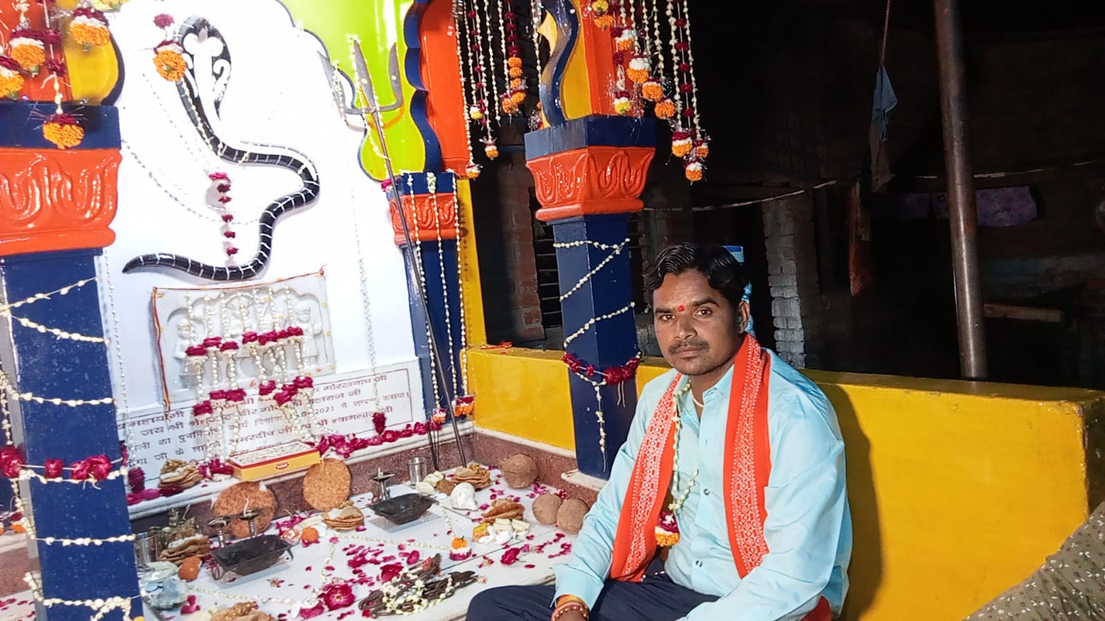 फर्रुखाबाद:जाहरवीर गोगा जी महाराज के मंदिर निर्माण की पांचवी वर्षगांठ पर विशाल भंडारे का आयोजन
