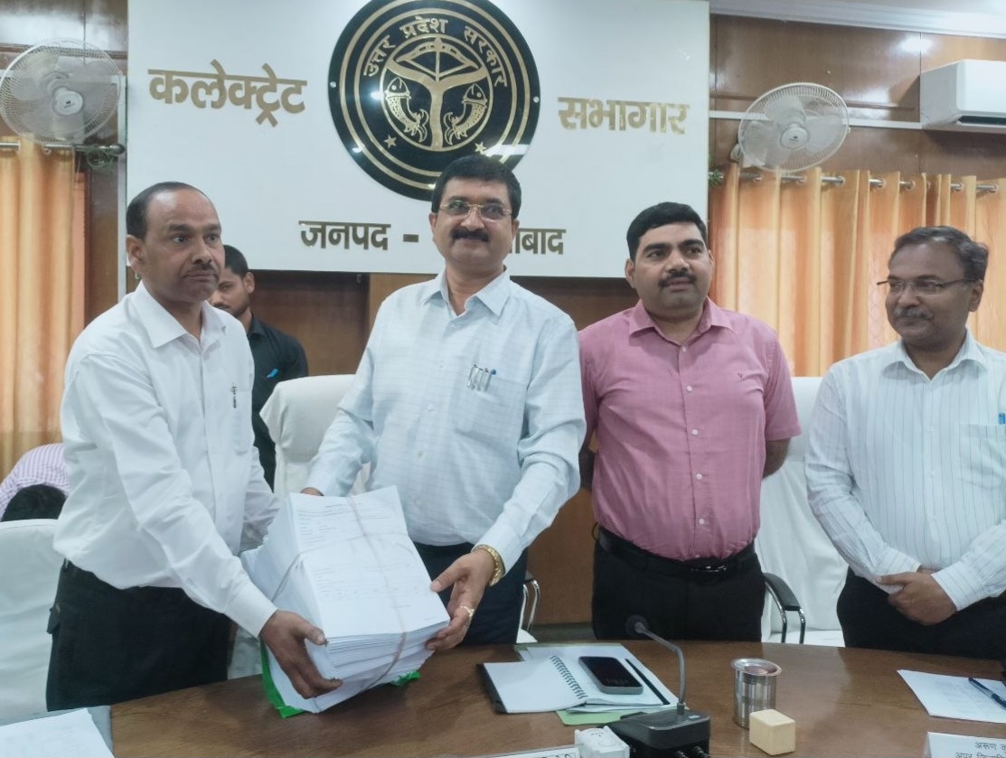 फर्रुखाबाद में मतदाता सूची पुनरीक्षण पर अहम बैठक, 11.74 लाख से अधिक मतदाता सूची में दर्ज