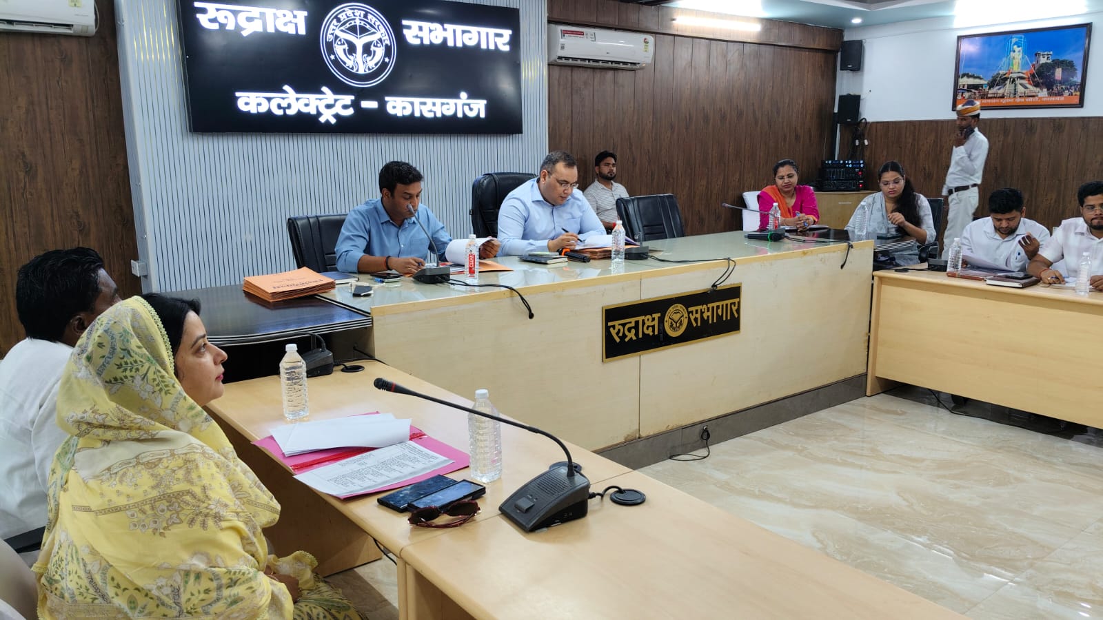 कासगंज: जिलाधिकारी प्रणय सिंह की अध्यक्षता में 15वे वित्त आयोग के प्रस्तावों को लेकर बैठक