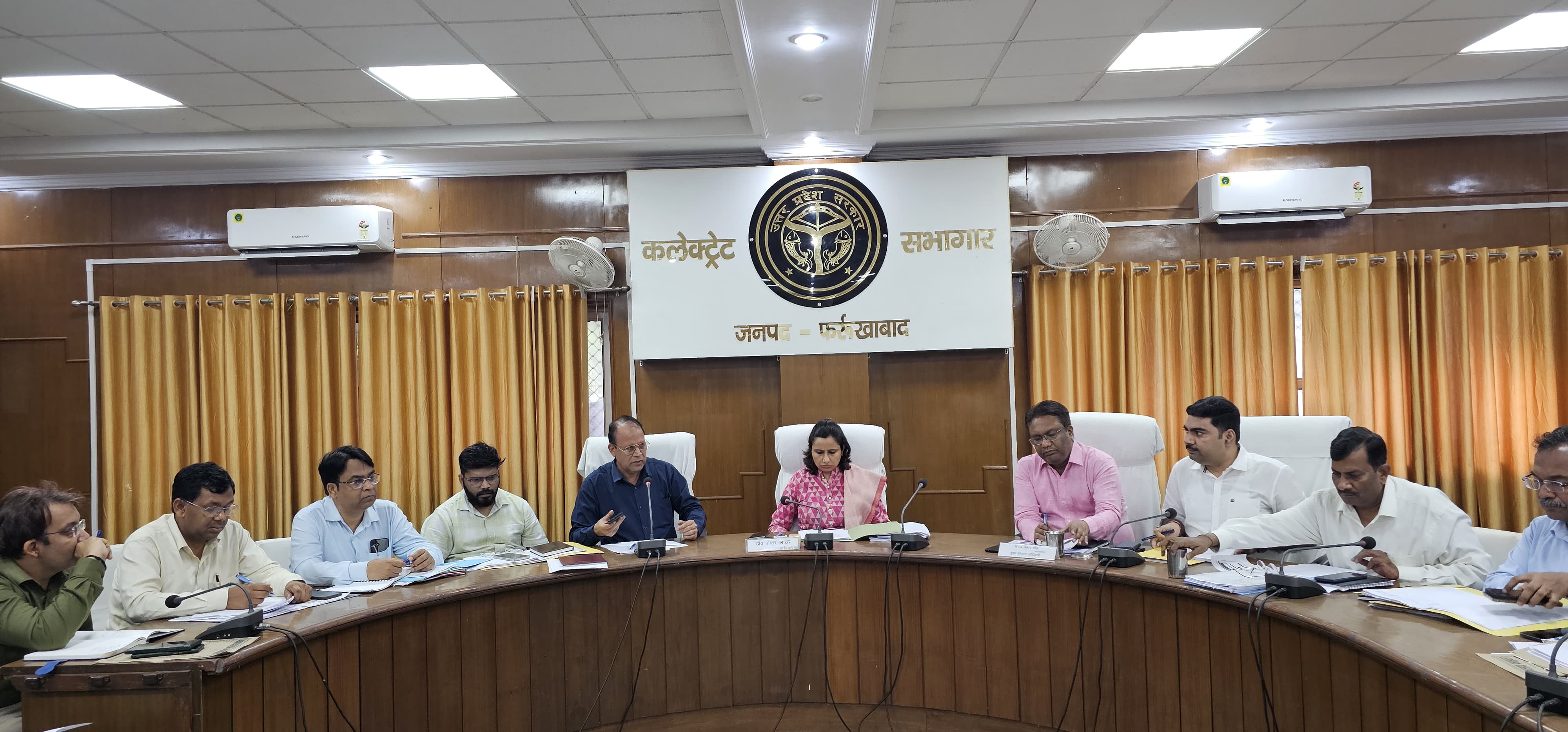 फर्रुखाबाद: आईजीआरएस शिकायतों के गुणवत्तापूर्ण निस्तारण में लापरवाही बर्दाश्त नहीं : डीएम डॉ. अंकुर लाठर