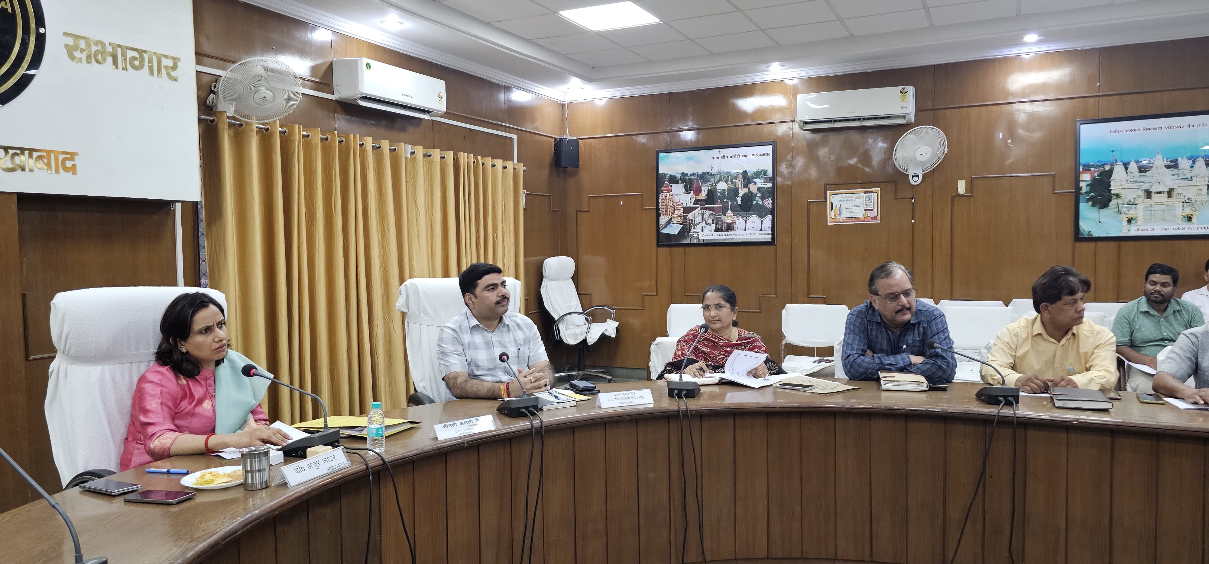 फर्रुखाबाद: गेहूँ उठान में लापरवाही पर डीएम सख्त, जिम्मेदार अधिकारियों पर होगी कार्रवाई
