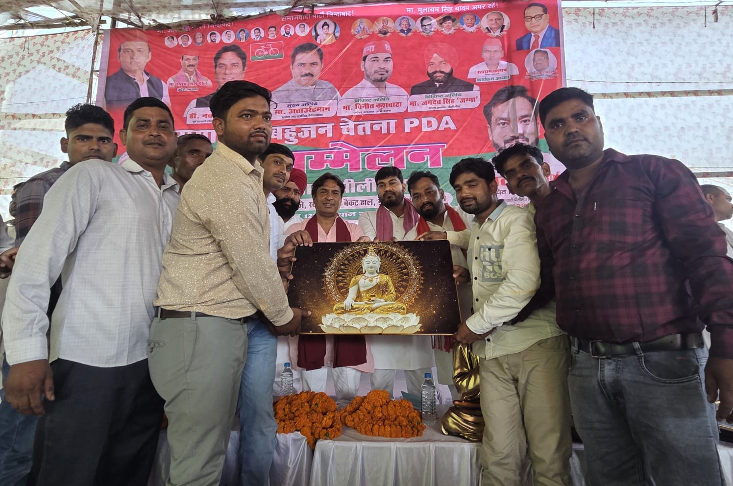 पीलीभीत:सामाजिक बहुजन चेतना PDA महासम्मेलन में उमड़ा जनसैलाब, पिछड़े-दलित-अल्पसंख्यक समाज की एकता पर जोर