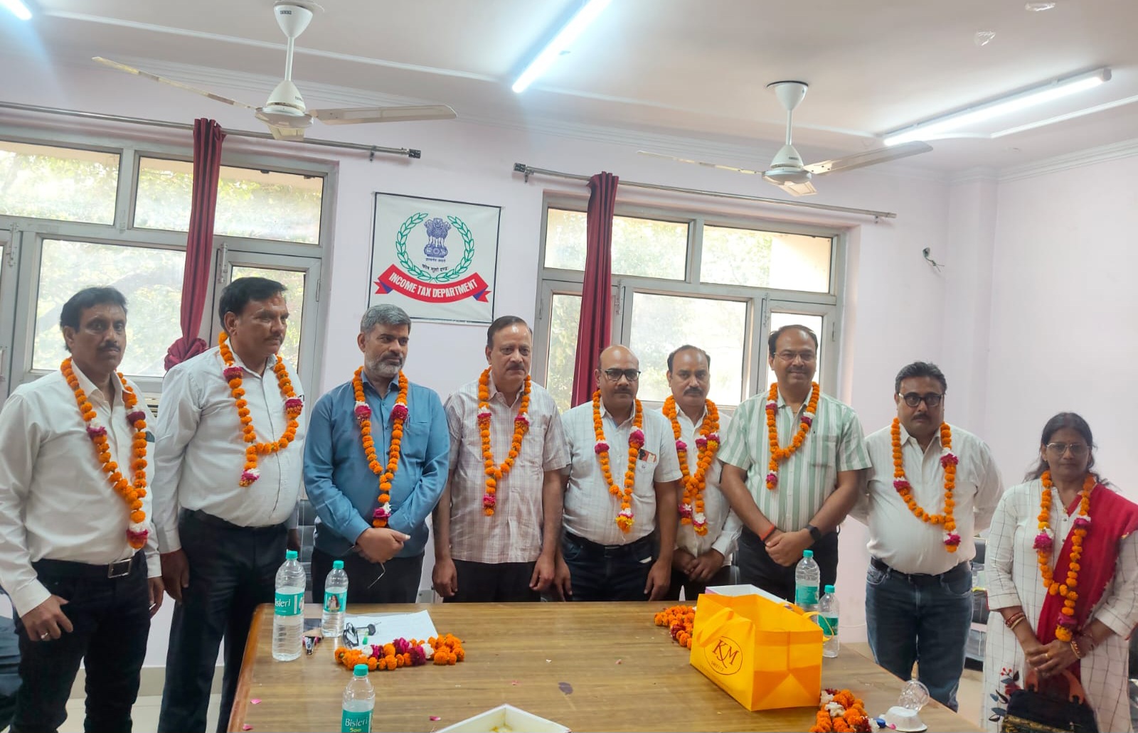 फर्रुखाबाद: टैक्स बार एसोसिएशन का चुनाव निर्विरोध सम्पन्न, नई कार्यकारिणी घोषित।