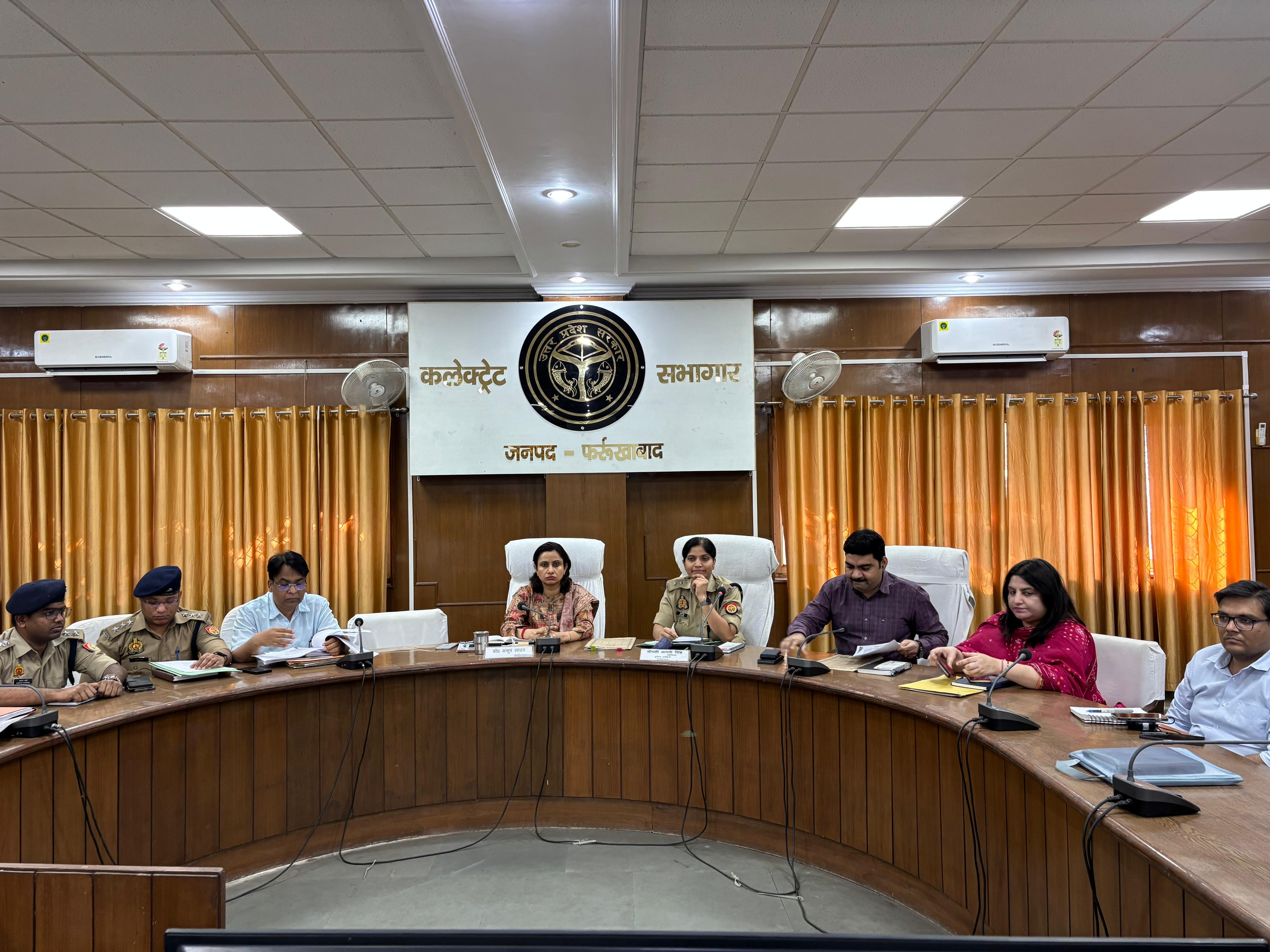 फर्रुखाबाद:गंगा दशहरा और बकरीद पर प्रशासन अलर्ट, सुरक्षा व्यवस्था के लिए दिए कड़े निर्देश