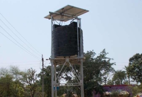 सीतापुर:भीषण गर्मी में राहत नहीं दे रहे सोलर वाटर कूलर, उबलता पानी पीने को मजबूर लोग