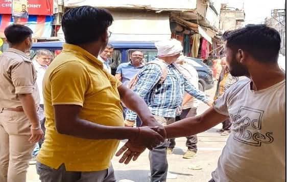 फर्रुखाबाद: में खनन अधिकारी रिश्वत लेते गिरफ्तार, एंटी करप्शन टीम की बड़ी कार्रवाई से मचा हड़कंप