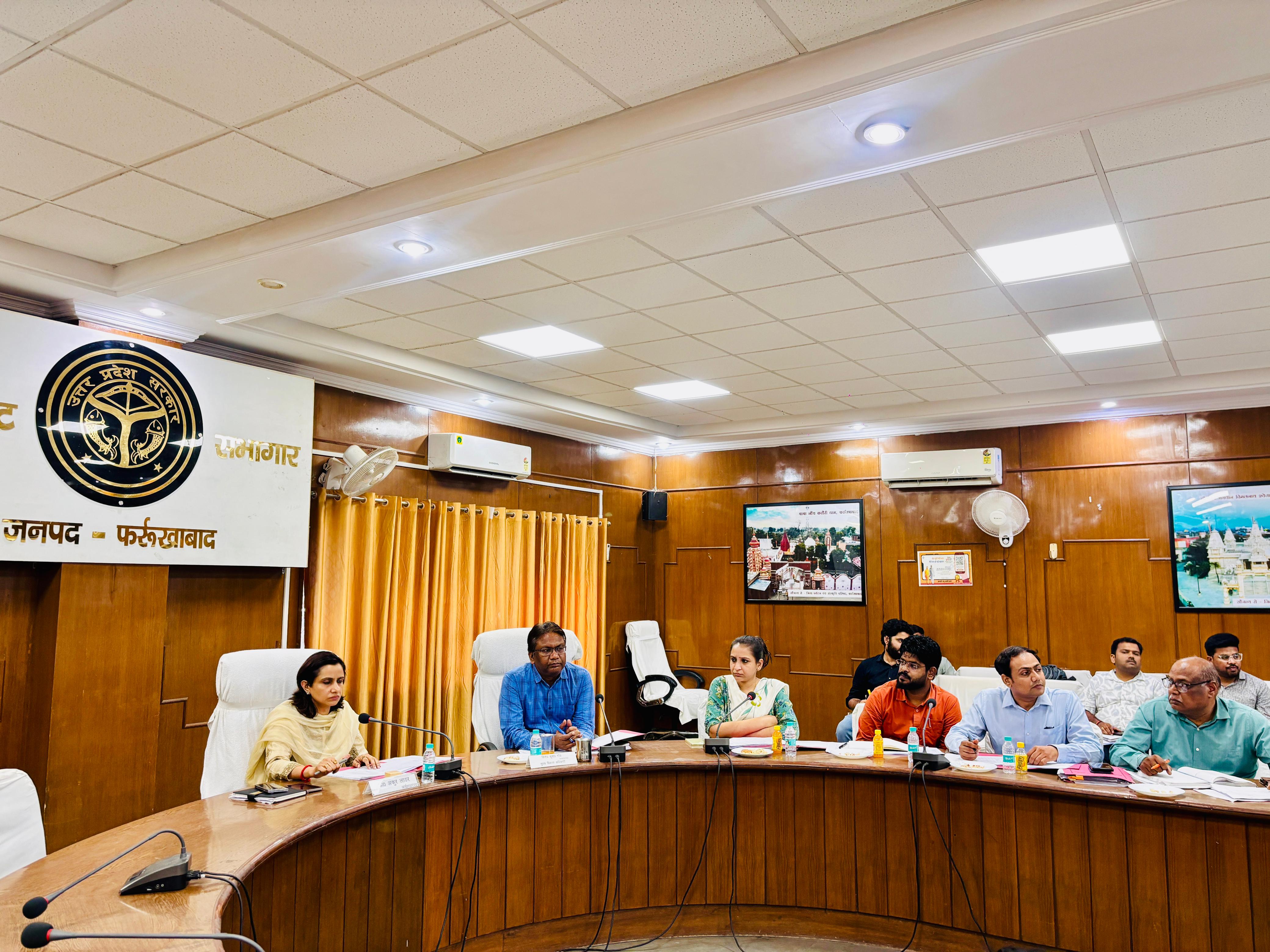 मुख्यमंत्री युवा उद्यमी विकास अभियान की समीक्षा: लक्ष्य पूर्ति और लंबित ऋण प्रकरणों के शीघ्र निस्तारण के निर्देश