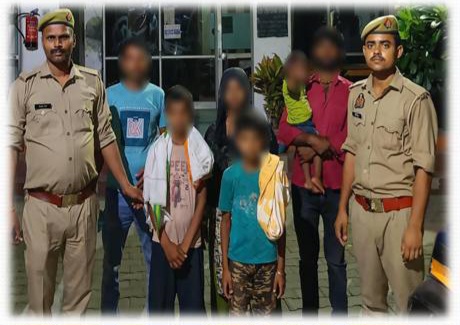 फर्रुखाबाद पुलिस ने 2 घंटे में दो लापता बच्चों को परिजनों से मिलाया