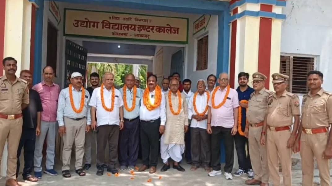 आजमगढ़:डा. निरंकार सिंह पुनः उद्योग विद्यालय इंटर कॉलेज कोयलसा के प्रबंधक निर्वाचित