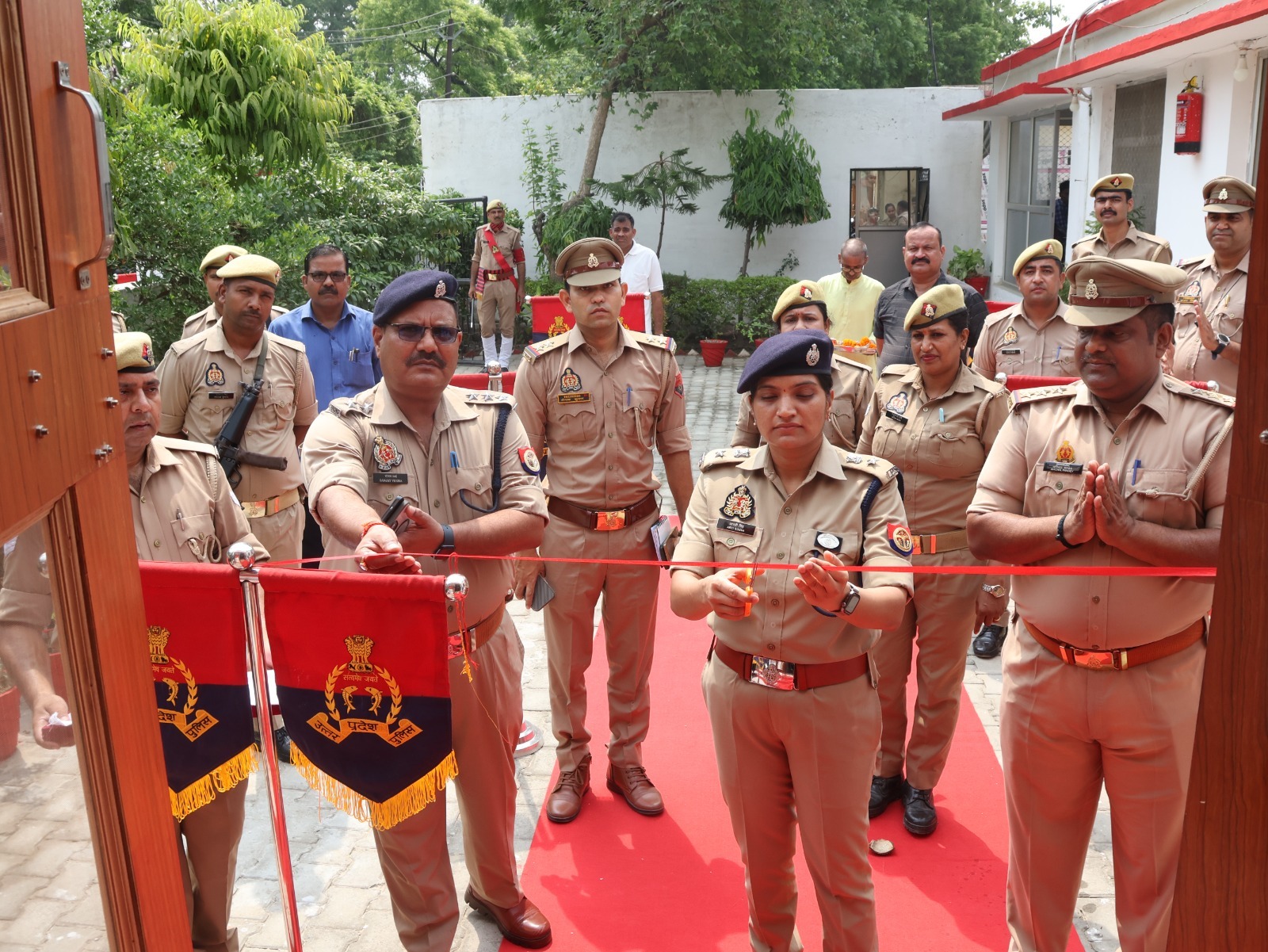 फर्रुखाबाद फतेहगढ़ आमजन की समस्याओं के त्वरित निस्तारण के लिए पुलिस अधीक्षक का बड़ा कदम, नवीन 'जनसुनवाई कक्ष' का किया उद्घाटन-