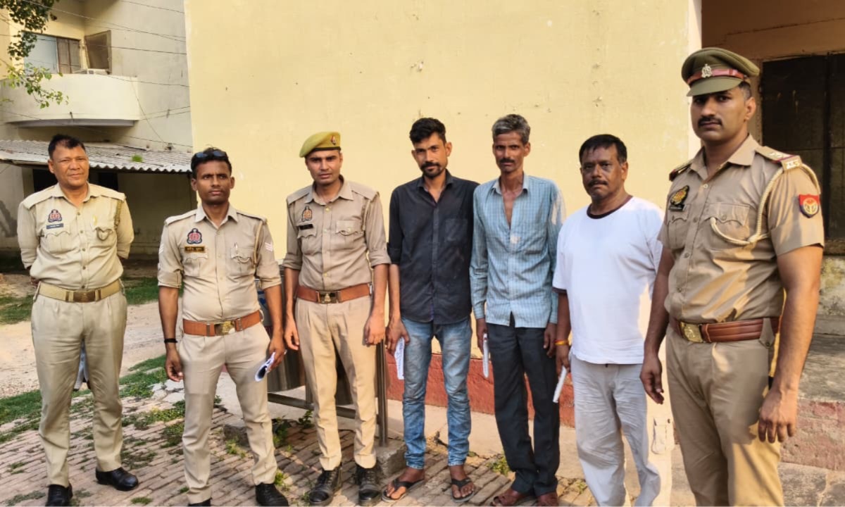 फर्रुखाबाद:मोहम्मदाबाद पुलिस की बड़ी कार्रवाई: फायरिंग मामले के 3 आरोपी अवैध तमंचों सहित गिरफ्तार