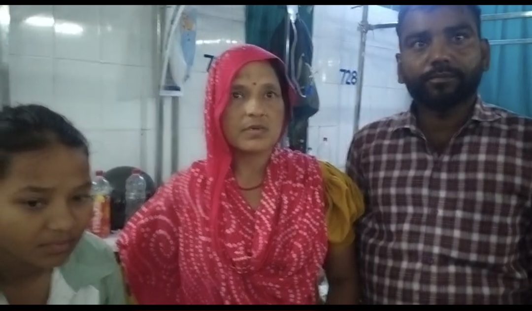 अलीगढ़:जन कल्याण समिति ने दिखाई इंसानियत की मिसाल, ऑपरेशन के लिए रक्त उपलब्ध कराकर ज्योति की मदद की