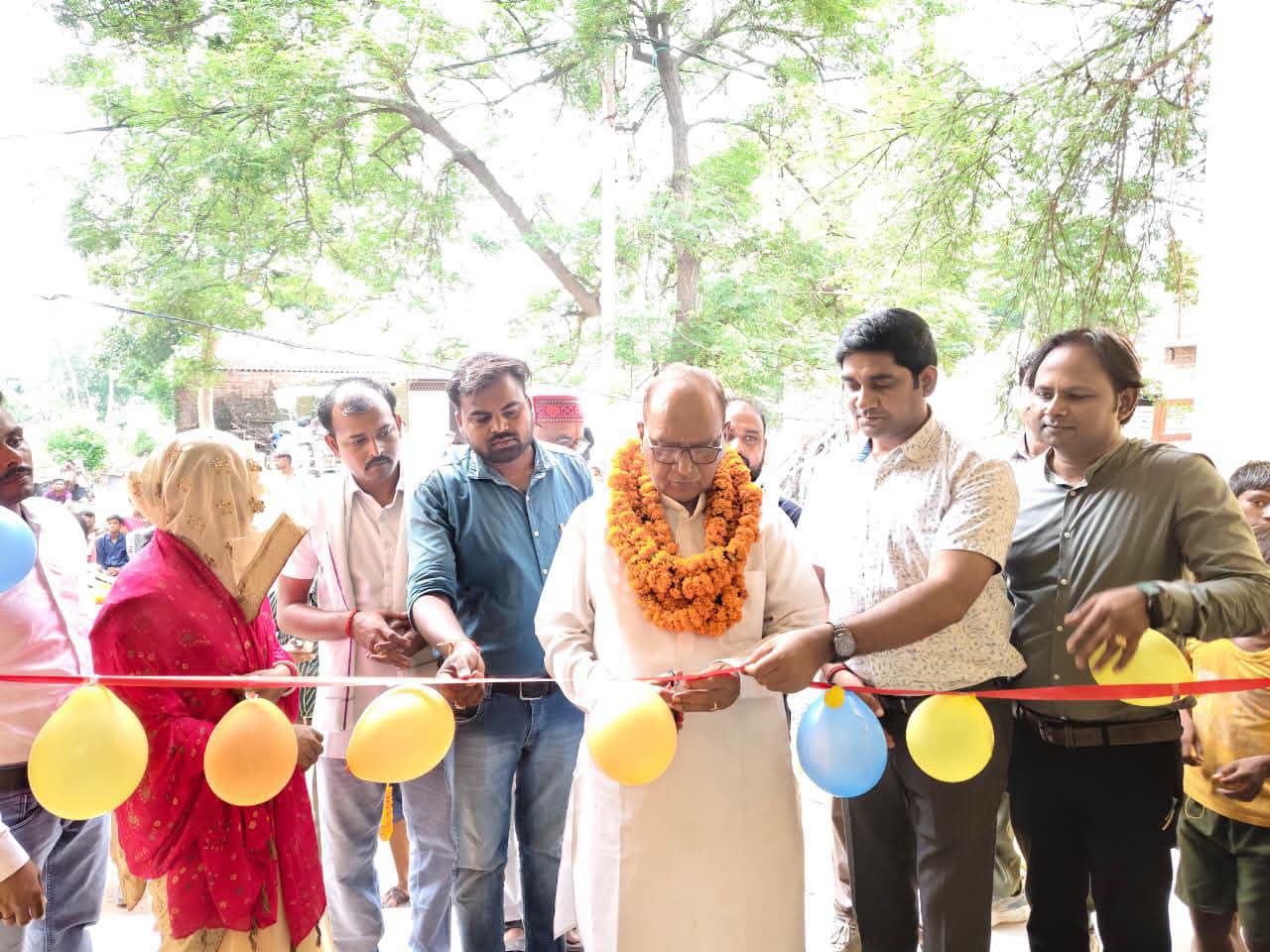 फर्रुखाबाद: विधायक सुशील शाक्य ने सलेमपुर में नव-निर्मित अन्नपूर्णा भवन का किया लोकार्पण