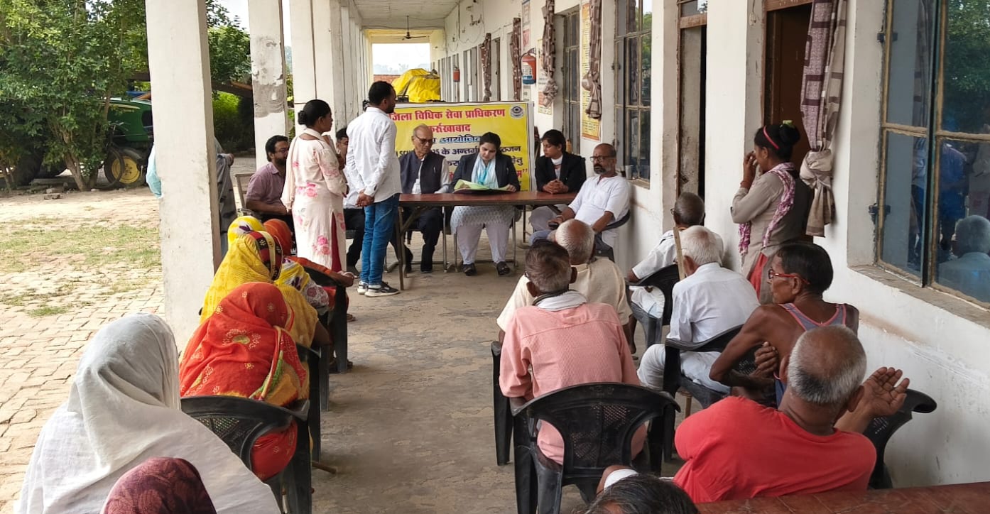 फर्रुखाबाद वृद्धाश्रम में व्यवस्थाओं की खुली पोल: जिला विधिक सेवा प्राधिकरण की सचिव ने औचक निरीक्षण में दिए सुधार के निर्देश