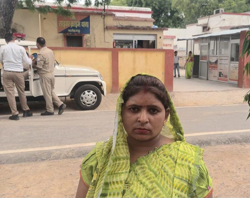 फर्रुखाबाद: चोरी की घटना के आठवें दिन भी पुलिस के हाथ खाली, पीड़िता ने पुलिस अधीक्षक से लगाई न्याय की गुहार