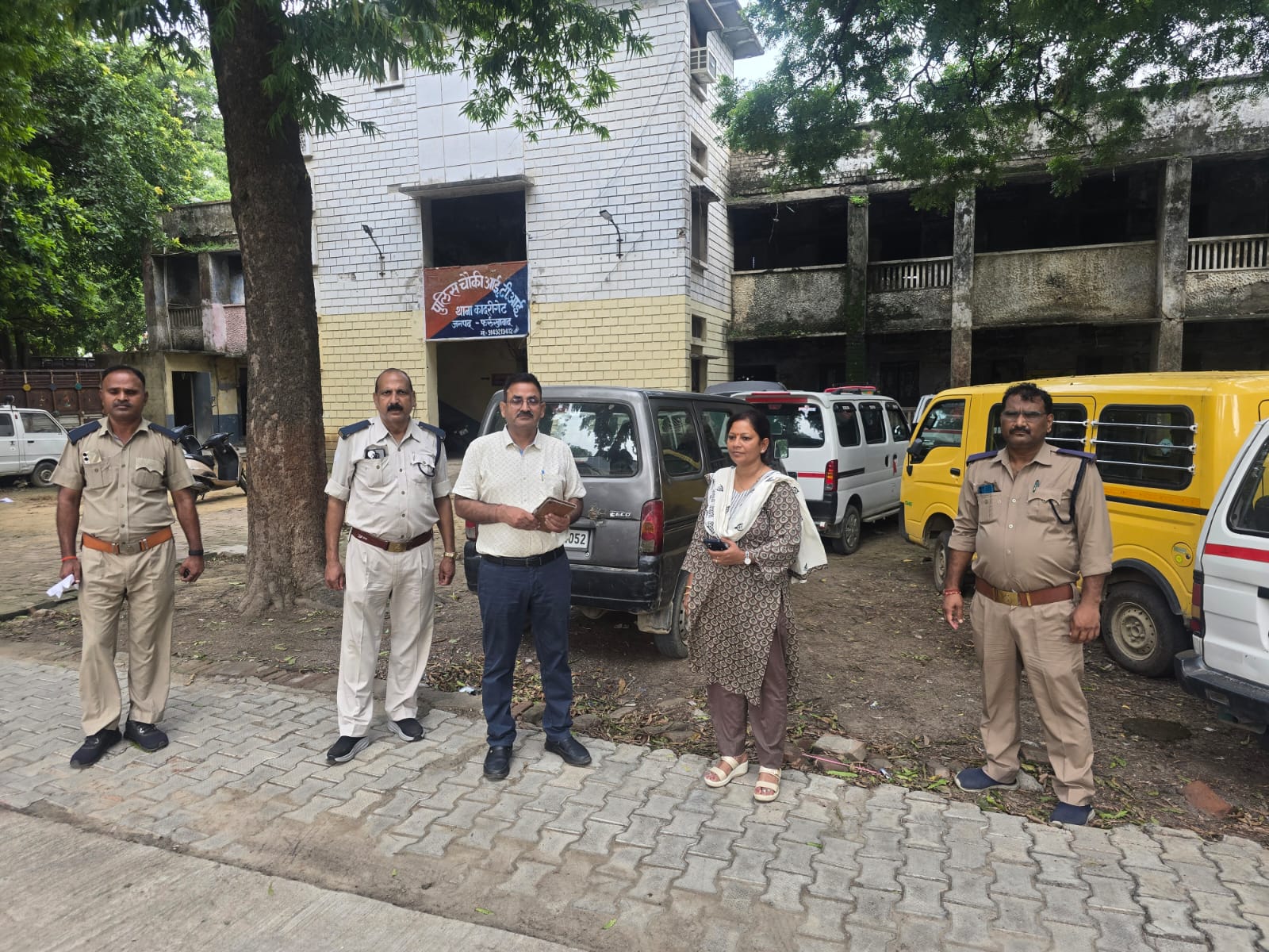 फर्रुखाबाद में स्कूली वाहनों पर परिवहन विभाग की बड़ी कार्रवाई, 42 वाहनों के चालान, 6 वाहन किए बंद