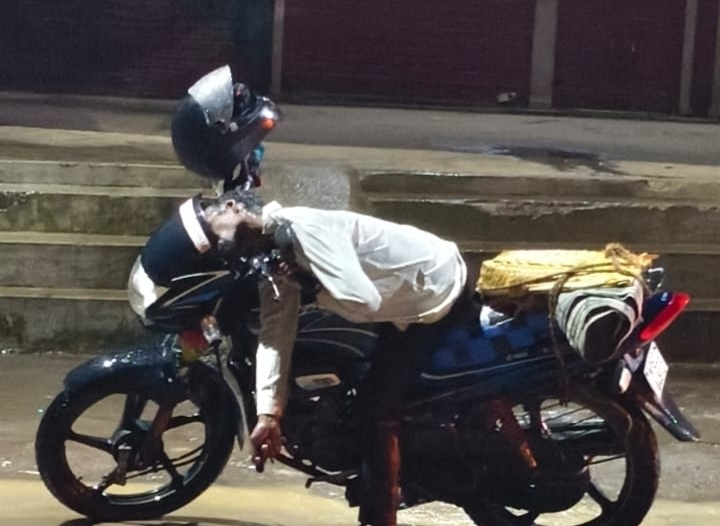शराब भट्टी के पास मिला अज्ञात शव, पुलिस ने पंचनामा भर शुरू की कार्रवाई।