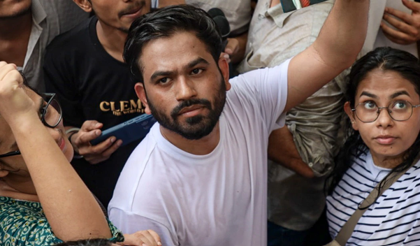 अभिजीत दीपके का बड़ा बयान, 'एक स्टूडेंट पर लाठी चलेगी तो चार वोट कम होंगे