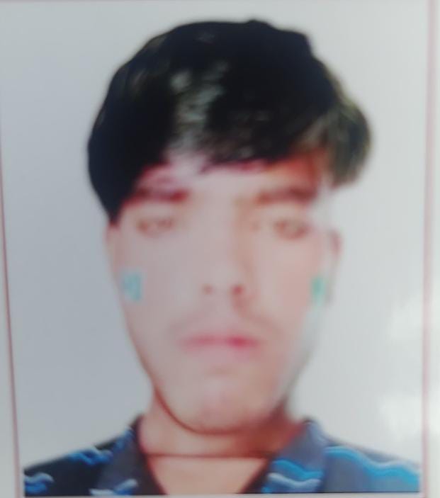 मैनपुरी:20 वर्षीय युवक का शव मिलने से क्षेत्र में फैली सनसनी