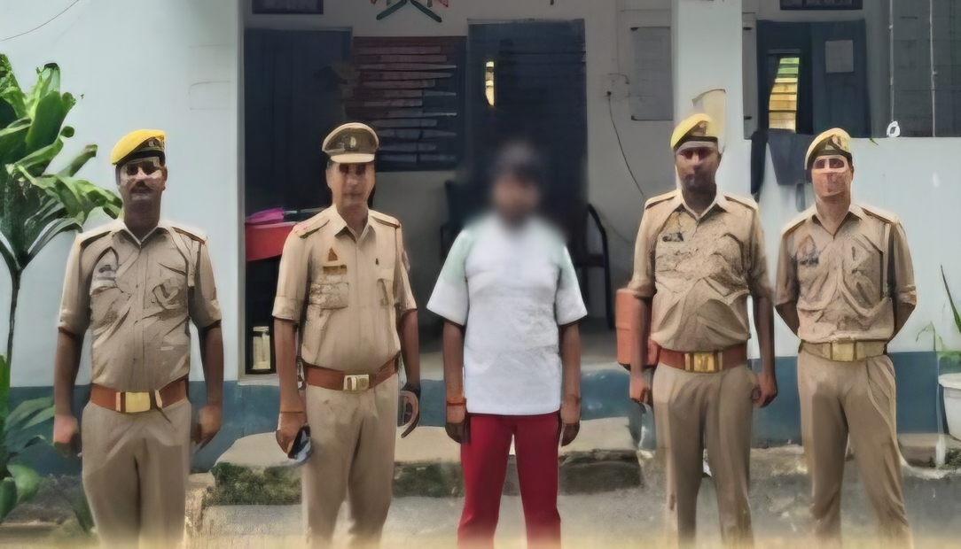 फर्रुखाबाद:गैंगस्टर एक्ट में वांछित अभियुक्त गिरफ्तार, अमृतपुर पुलिस ने चेकिंग के दौरान दबोचा