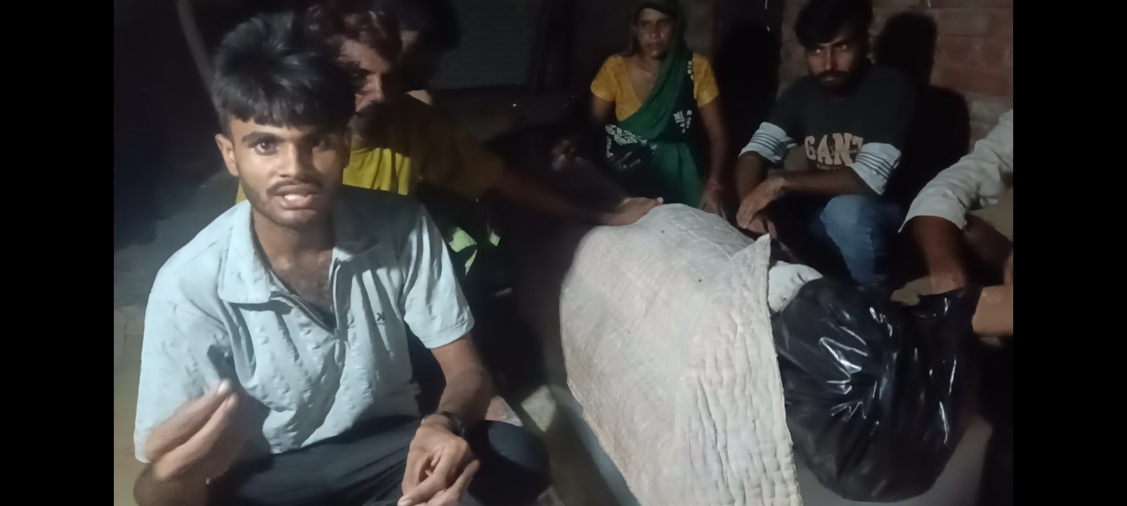 सीतापुर:इलाज के दौरान पिता की मौत, डॉक्टर पर लापरवाही व जातिसूचक गाली देने का आरोप ?