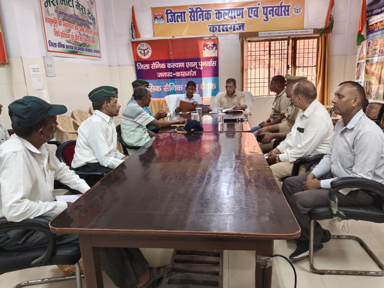 कासगंज में शहीद सैनिकों की स्मृति में मासिक सैनिक बंधु बैठक आयोजित