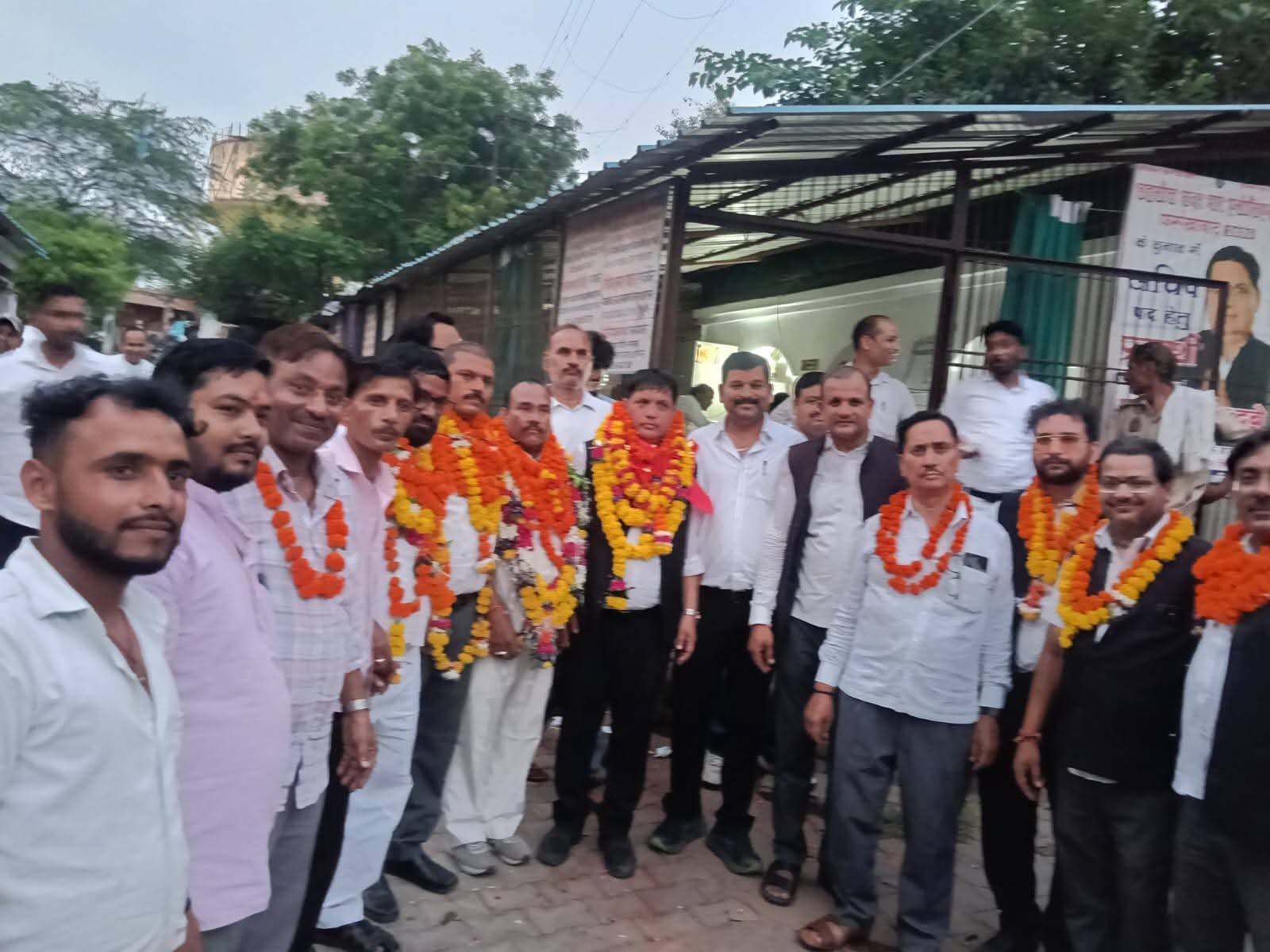तहसील सदर बार एसोसिएशन चुनाव: सचिव पद पर ओम प्रकाश दुबे ने दर्ज की जीत, कनिष्ठ उपाध्यक्ष बने होशियार सिंह राजपूत