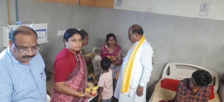 लखीमपुर खीरी : पीएम के जन्मदिन पर 'सेवा संकल्प अभियान', रक्तदान व फल वितरण कर दी गई पीएम मोदी के दीर्घायु होने की शुभकामनाएं ​
