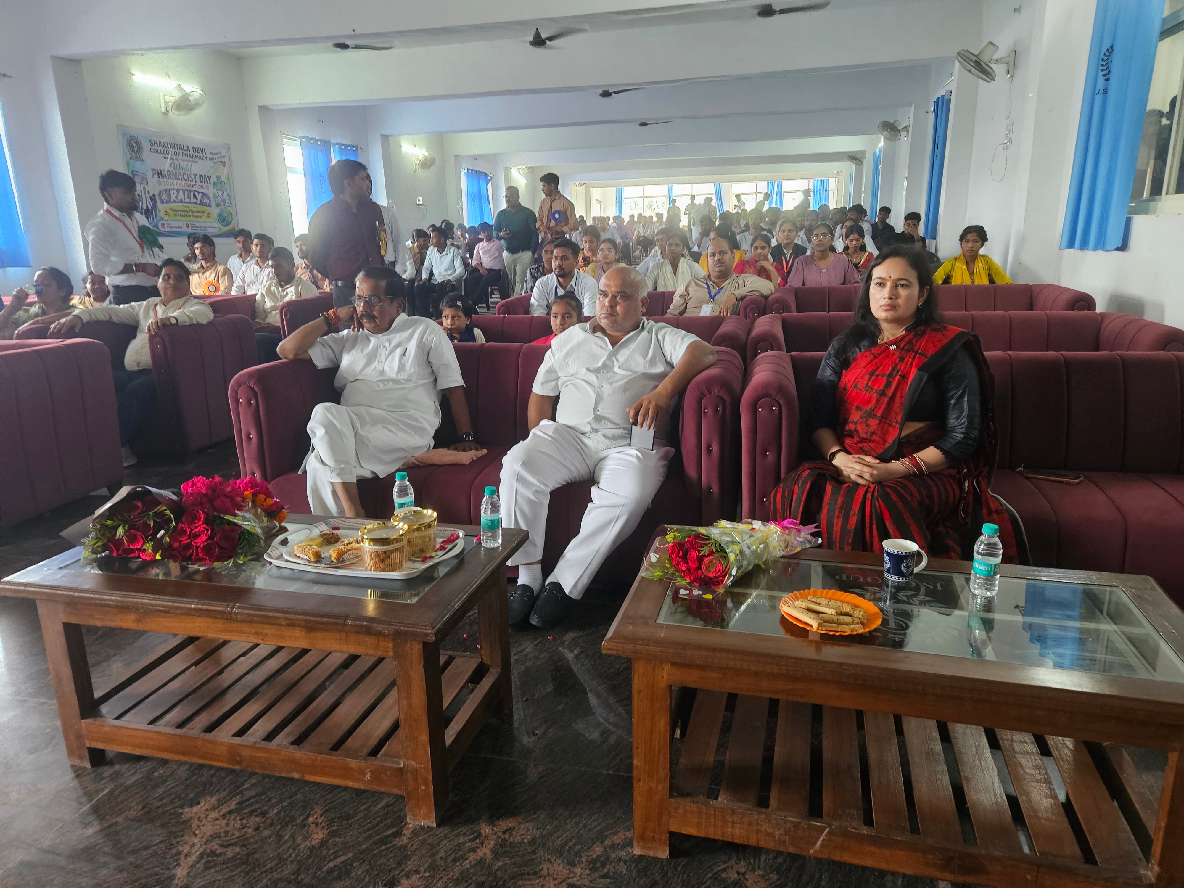 फर्रुखाबाद:जे.एस. ग्रुप ऑफ इंस्टीट्यूशंस में मनाया गया विश्व फार्मासिस्ट दिवस, विधायक नागेंद्र सिंह राठौर रहे मुख्य अतिथि