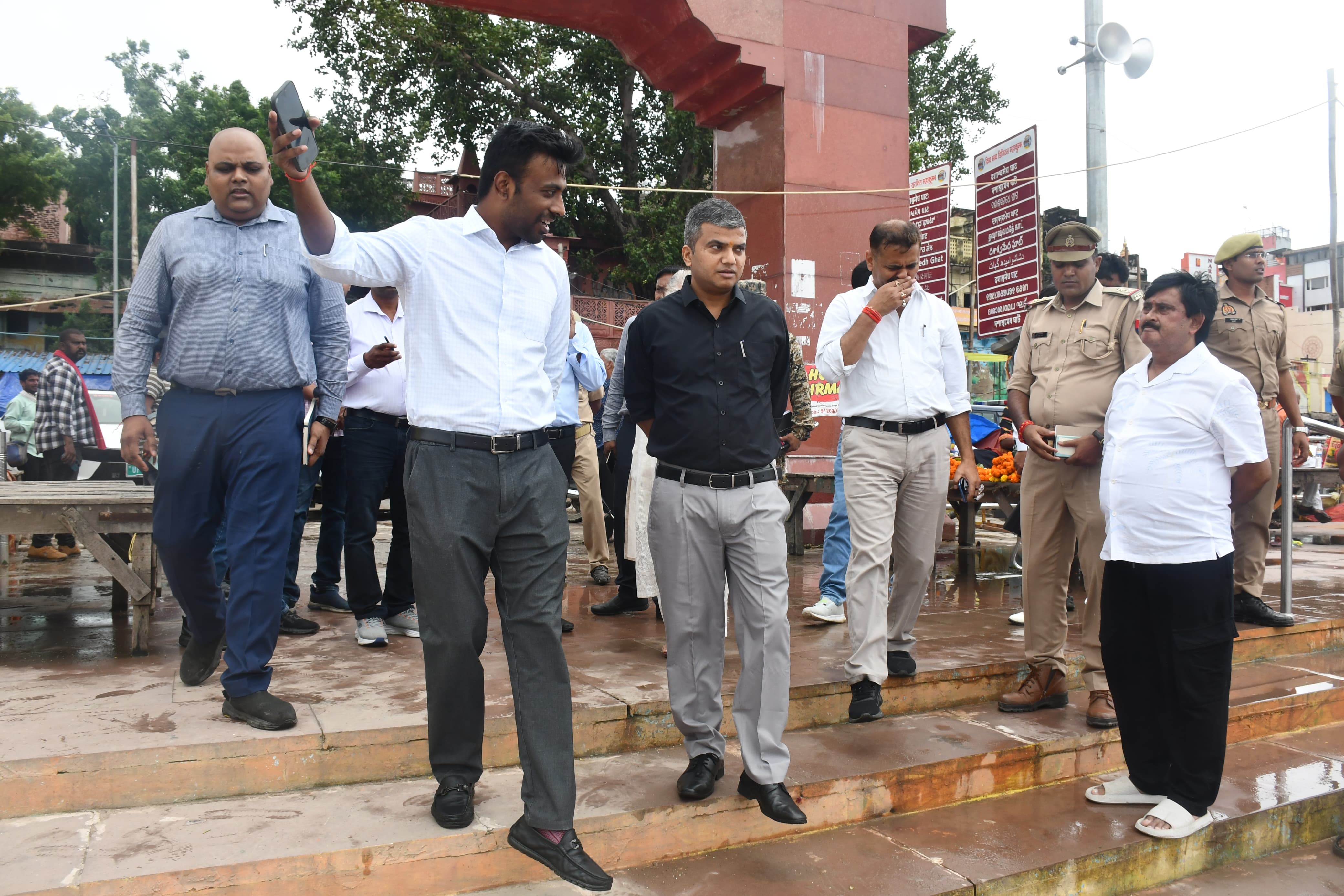 प्रयागराज, चक्रवाती मौसम को लेकर प्रशासन अलर्ट