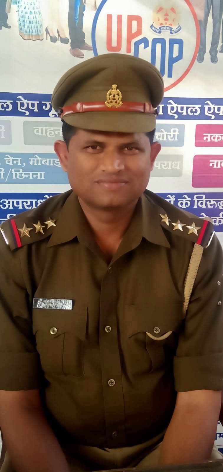कासगंज : राष्टपति वीरता पुरस्कार से सम्मानित किये गये इंस्पेक्टर रिपुदमन सिंह 