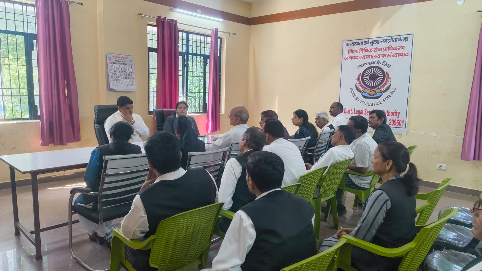 फर्रुखाबाद:मध्यस्थता अभियान 3.0 एवं मेगा विधिक सेवा शिविर के सफल आयोजन को लेकर समीक्षा बैठक सम्पन्न