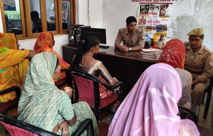 लखीमपुर खीरी : थाना धौरहरा में महिला एवं पारिवारिक विवादों की की गई काउंसलिंग