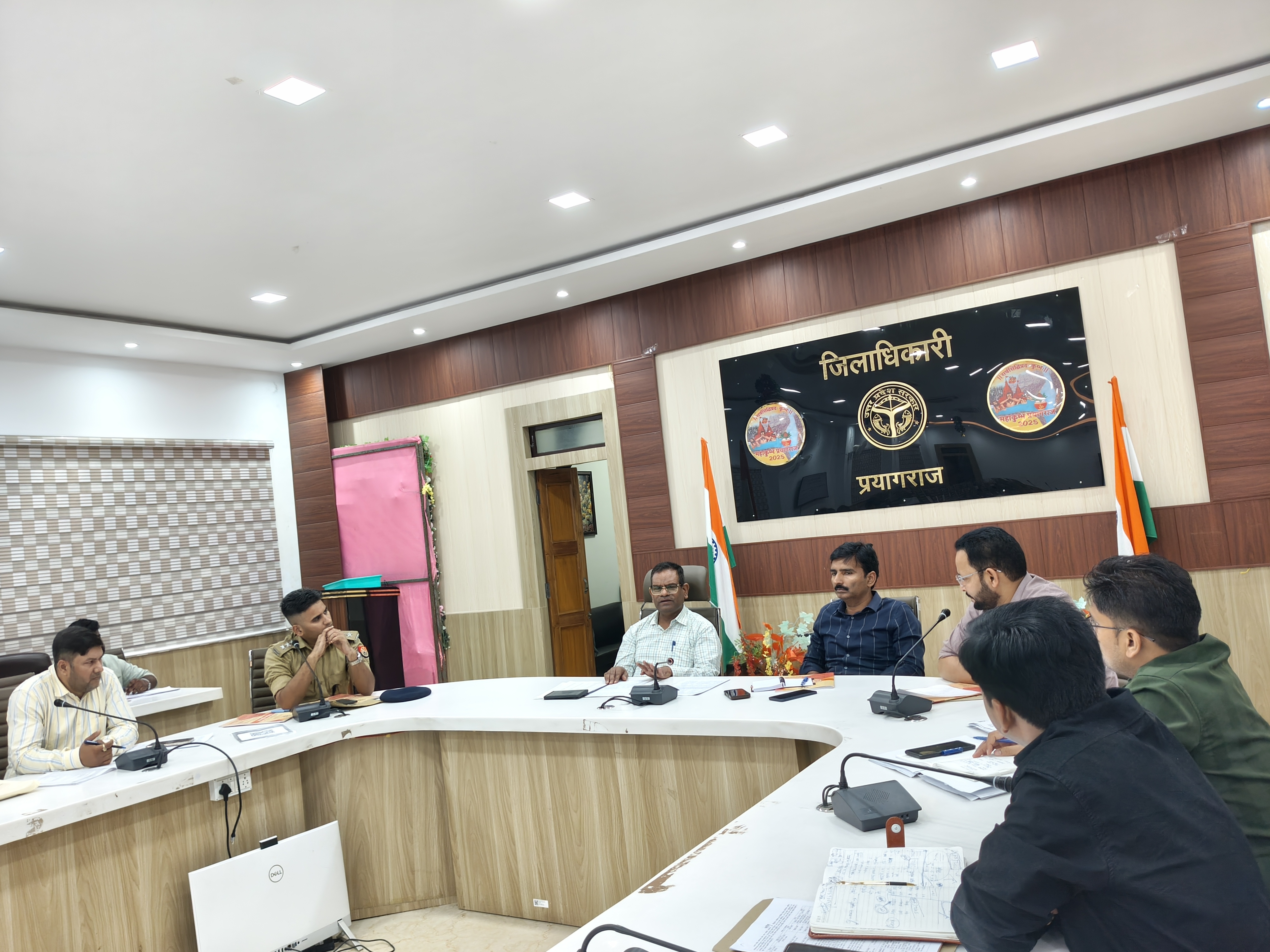 प्रयागराज :  माह के तीसरे शनिवार को जनपद प्रयागराज के समस्त तहसीलों में स्पेशल पिंक (समाधान दिवस) / मिशन शक्ति तहसील दिवस का आयोजन किया गया