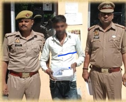 फर्रुखाबाद: कादरीगेट पुलिस ने चेकिंग के दौरान अवैध तमंचे और जिंदा कारतूस के साथ शातिर अभियुक्त को किया गिरफ्तार  