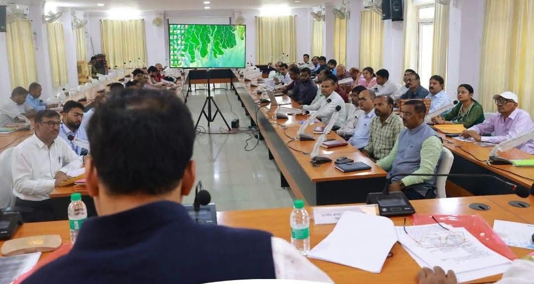 गया: जिले के सभी विद्यालयों में आधारभूत संरचना को लेकर बैठक
