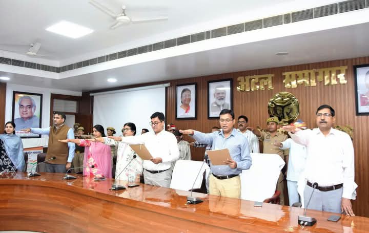 लखीमपुर खीरी : सरदार पटेल की दृढ़ इच्छाशक्ति ने देश को एकता के सूत्र में पिरोया : डीएम
